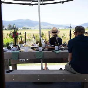 https://black-cottage-blenheim-holiday-home.wellingtonnzhotels.com