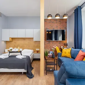 https://krakow-trendy-studio-apartments-by-renters.krakowhotelspoland.com